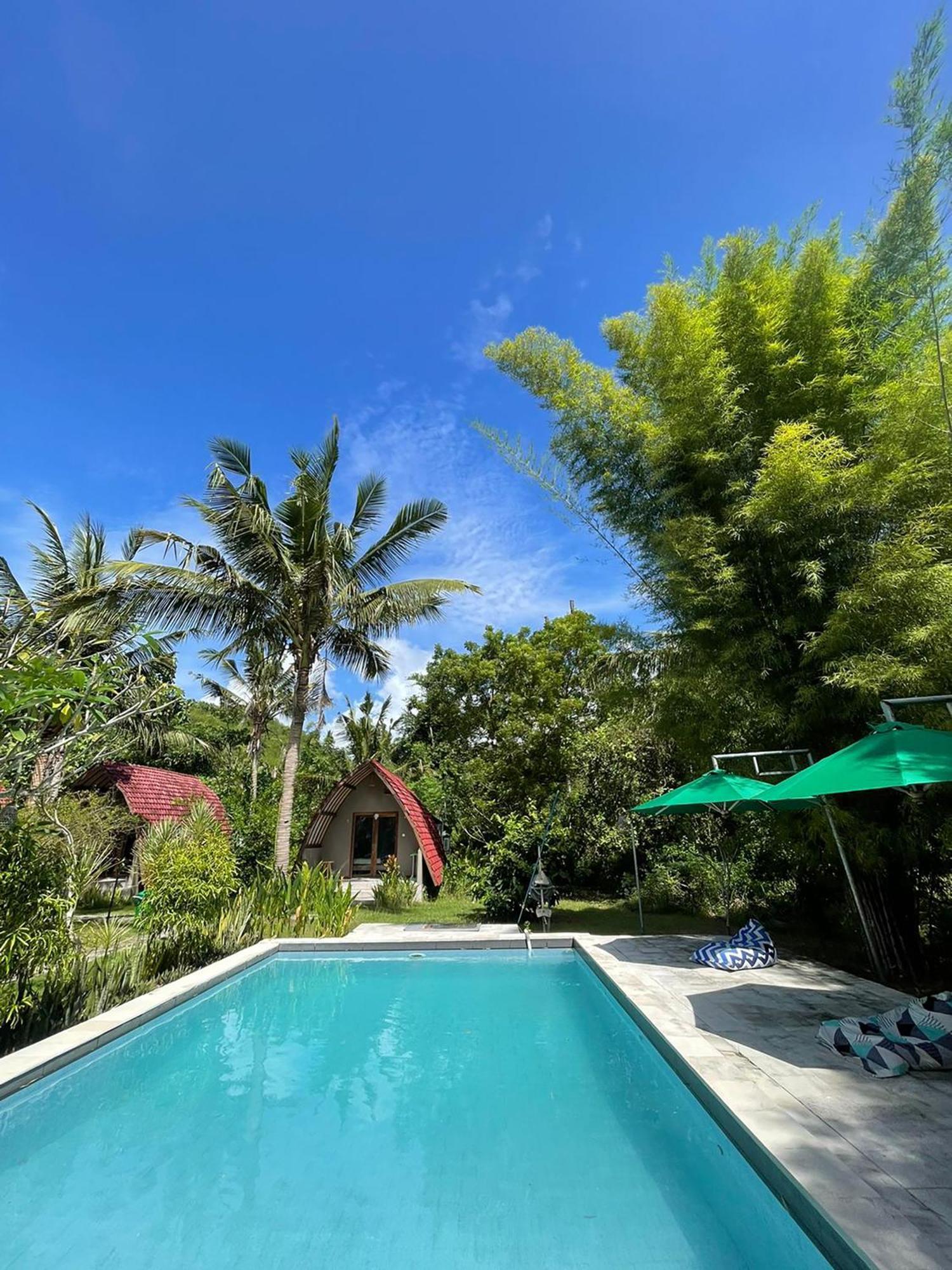 Apit Lawang Villas & Resto Batununggul Exterior foto